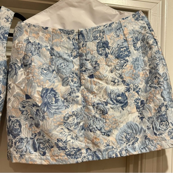 YLLW The Label Blue Floral Corset Top & Miniskirt// Size Large - Picture 9 of 11